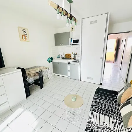Appartement Face A La Plage Valras-Plage Exterior photo