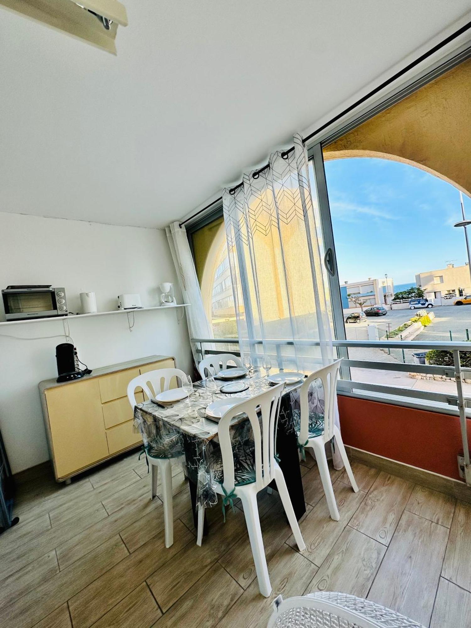 Face A La Apartment